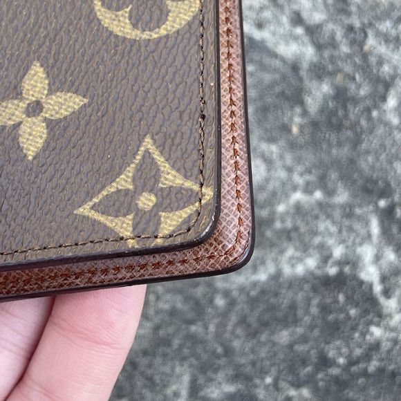 Louis Vuitton Monogram Billfold Bifold Wallet Coin Compartment - Picture 6 of 14
